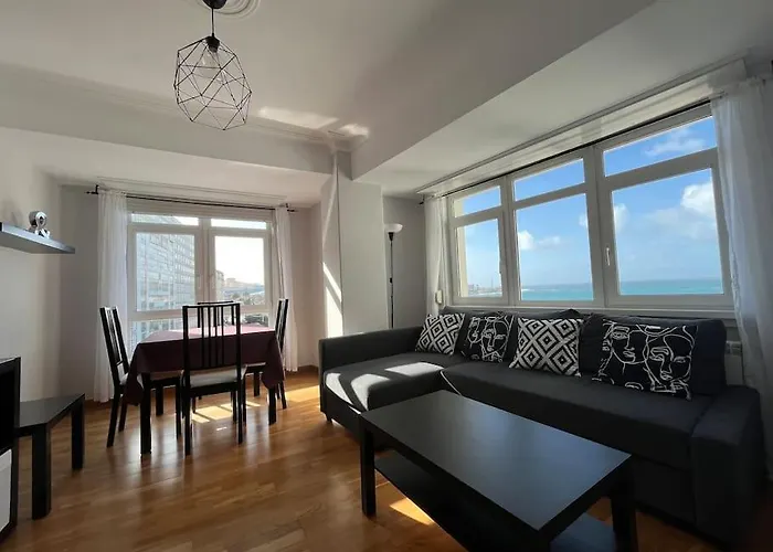 Apartamento Primera Linea De Playa De Riazor